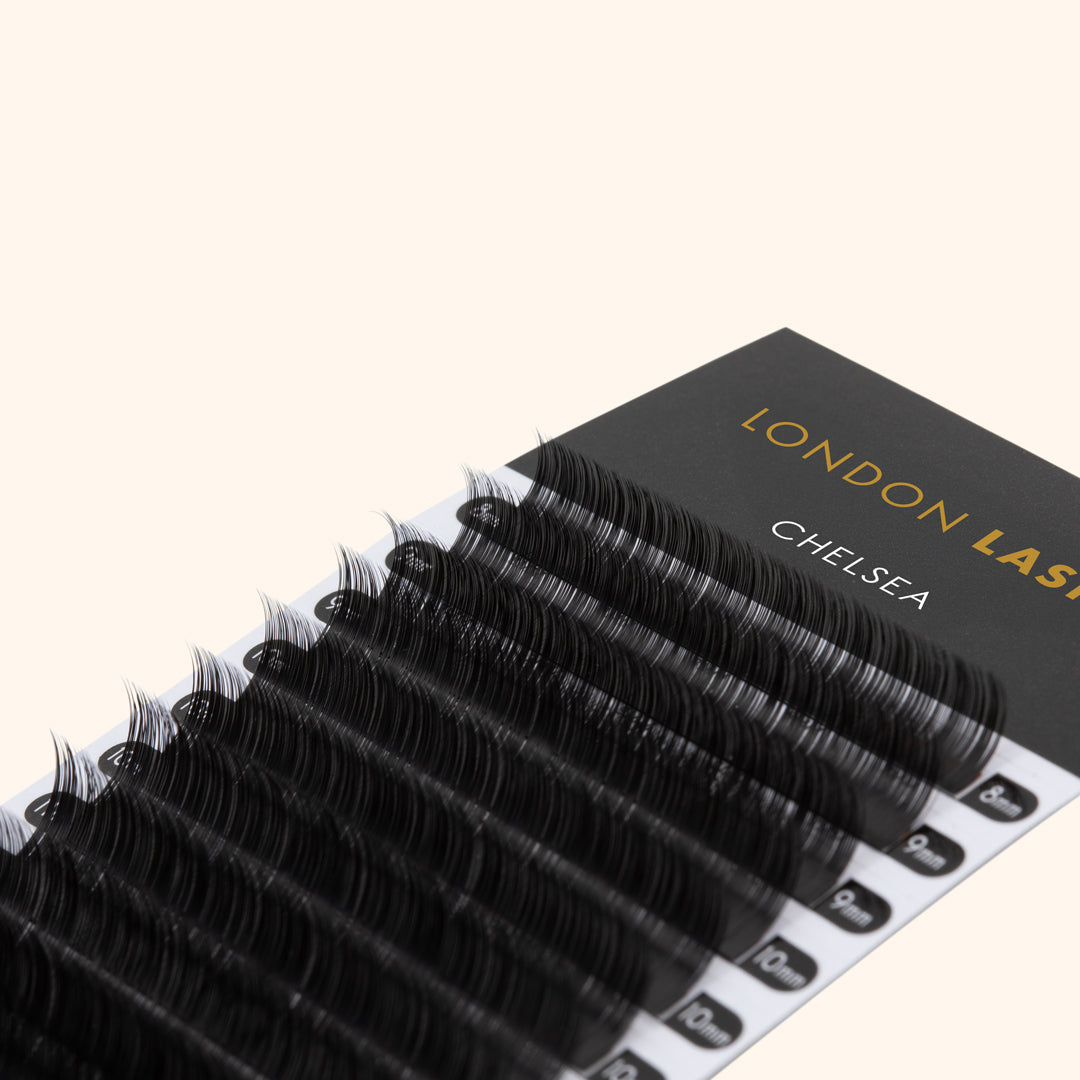 Chelsea Lashes - volume lash extensions, volume lashes, the best volume lashes, the best russian lashes, eyelash extensions, the best lash extensions, the best eyelash extensions, hybrid lashes, russian lashes,  eyelash extensions, classic lashes