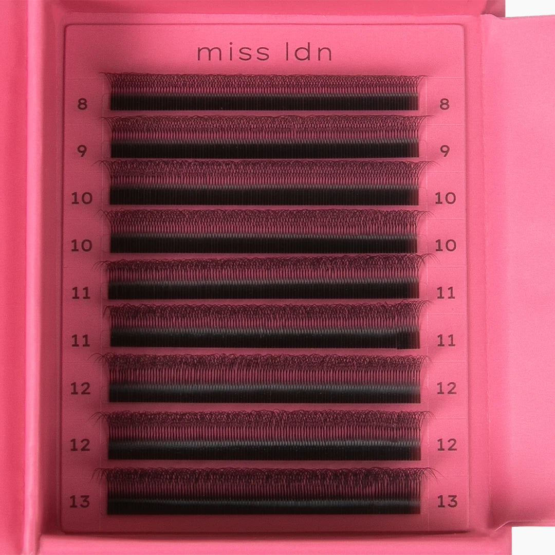 London Lash Premade Lash Extension 4DW 0.07 close up