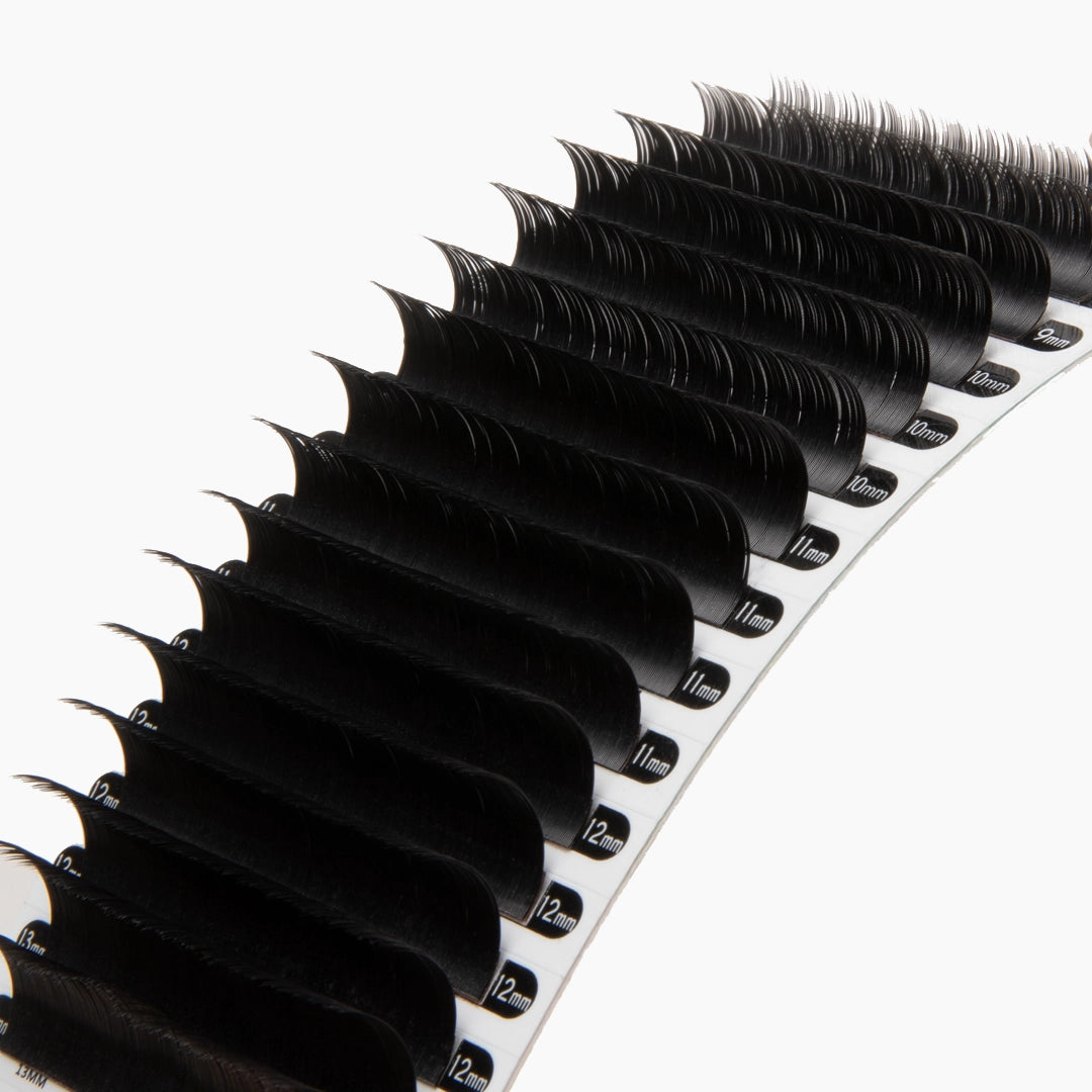 London Lash Chelsea Lashes 0.15 close up image showing fine lash texture on white background