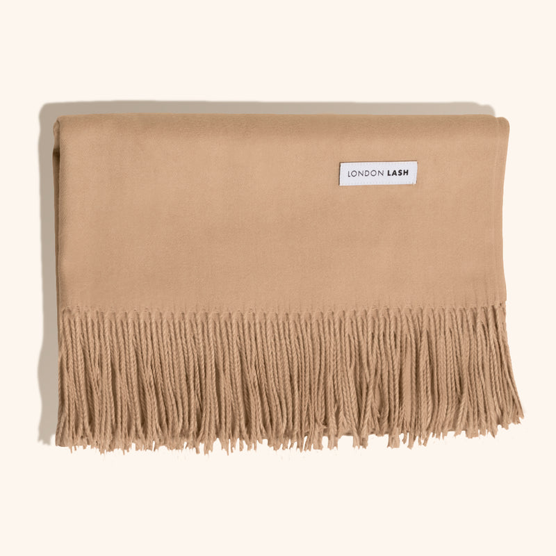 Объемный шерстяной шарф