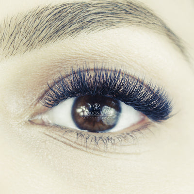 volume eyelash extensions